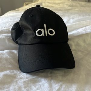 ALO Yoga Off Duty Cap